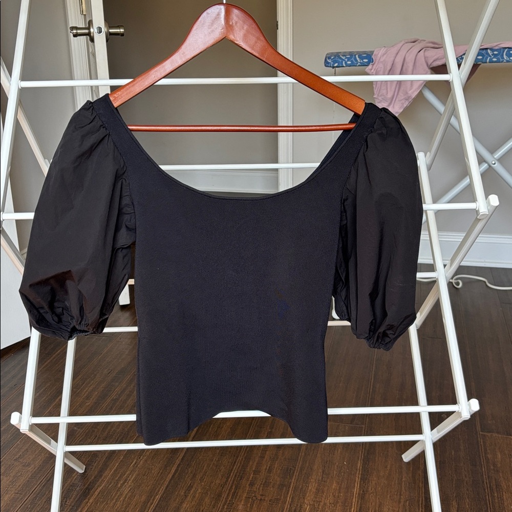 EUC Theory Elegant Black Top puffy sleeves sz small. Has stretch